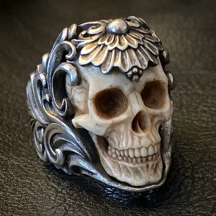 49% avslag💀Vintage Polish Floral Armour Antler Skull Ring